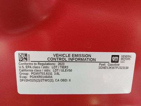 Used 2023 Chevrolet Traverse RS image 35