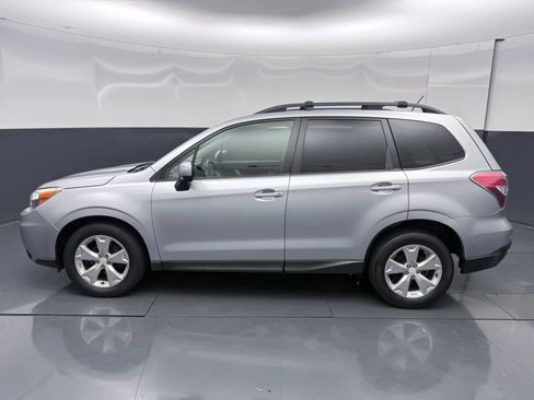 Used 2015 Subaru Forester 2.5i Premium AWD/4WD image 4