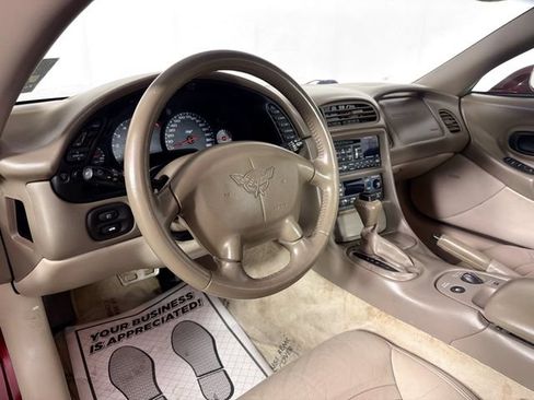 Used 2003 Chevrolet Corvette Coupe w/ Preferred Equipment Group RWD image 9