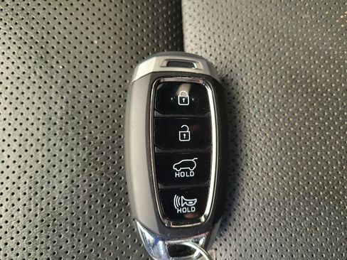 Used 2018 Hyundai Elantra GT Sport FWD image 32