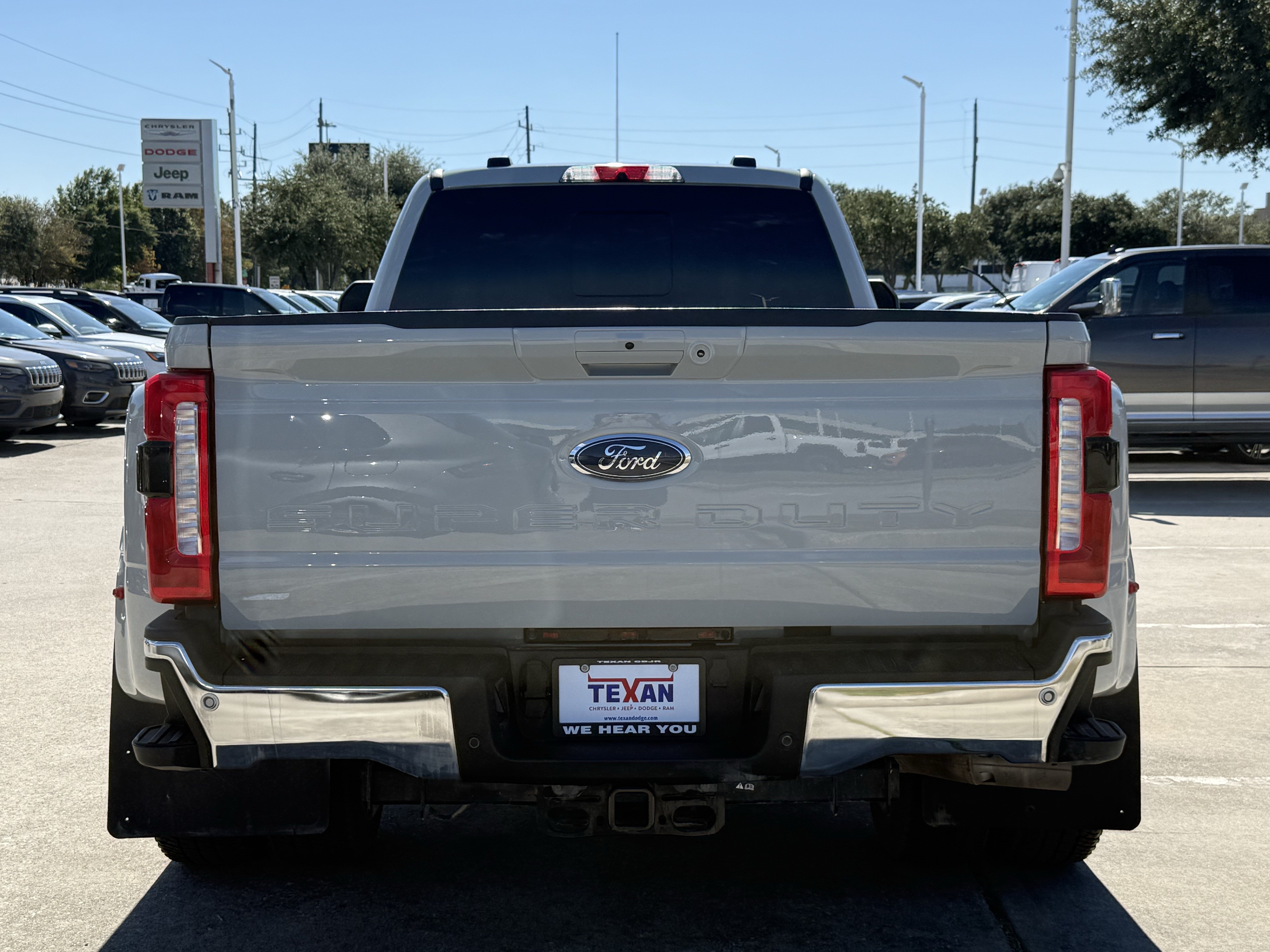 Used 2025 Ford F350 Lariat w/ Lariat Ultimate Package AWD/4WD image 6