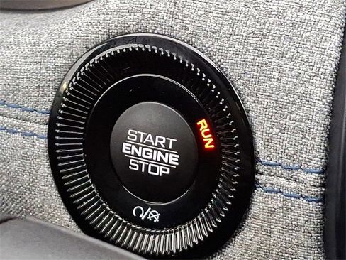 Used 2024 Jeep Compass Latitude image 24