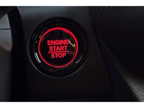 Certified 2023 Honda HR-V LX image 35