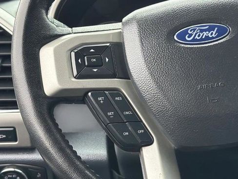 Certified 2022 Ford F250 Lariat w/ Black Appearance Package AWD/4WD image 11