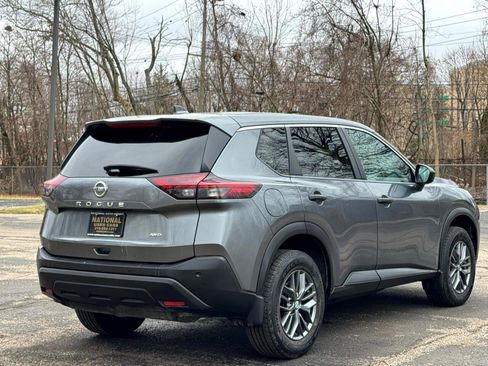 Used 2021 Nissan Rogue S AWD/4WD image 4