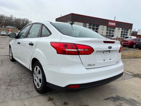 Used 2015 Ford Focus S image 15