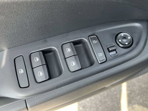 New 2026 Hyundai Venue SE FWD image 22