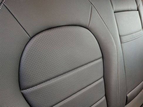 Certified 2022 Mercedes-Benz GLC 300 image 17