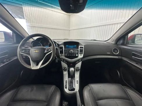 Used 2011 Chevrolet Cruze LT image 16