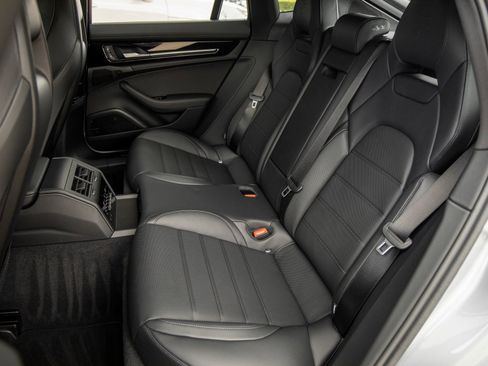 New 2026 Porsche Panamera 4 AWD/4WD image 37