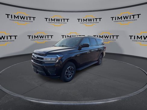 Used 2024 Ford Expedition Max XLT image 5