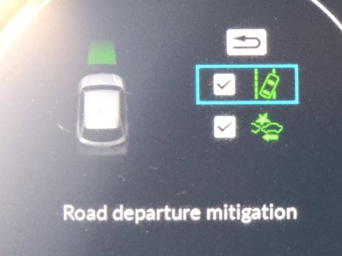 Used 2025 Honda HR-V LX image 10