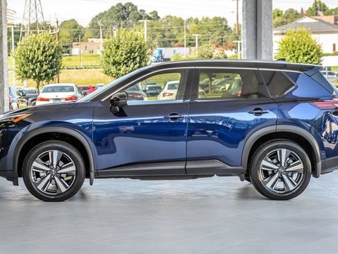 Used 2024 Nissan Rogue SL w/ SL Premium Package AWD/4WD image 58