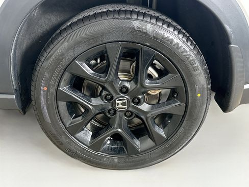 Used 2024 Honda HR-V Sport image 11