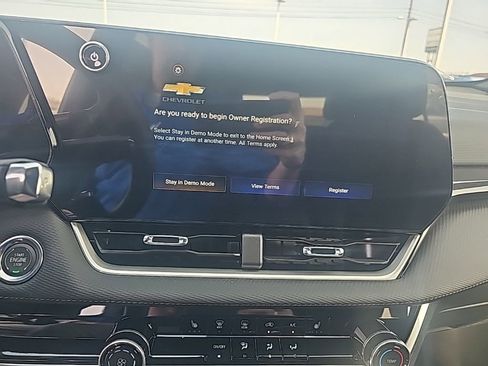 New 2026 Chevrolet Equinox LT FWD image 18
