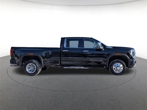 Used 2024 GMC Sierra 3500 Denali w/ Denali Reserve Package image 4