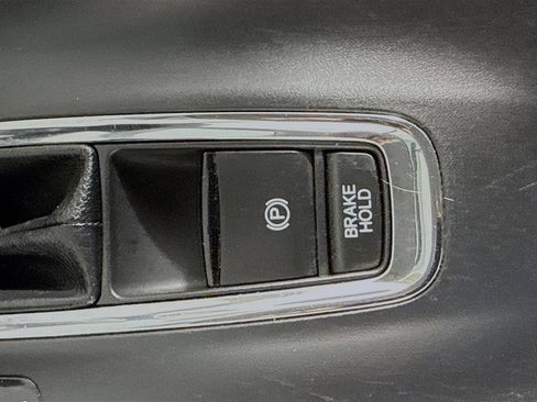 Used 2020 Honda HR-V LX image 18