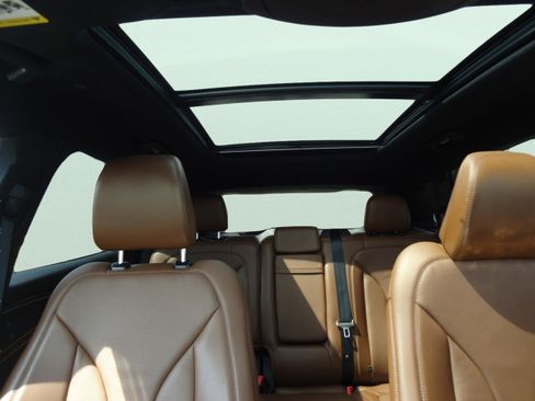 Used 2023 Lincoln Nautilus Reserve w/ Equipment Group 201A image 30