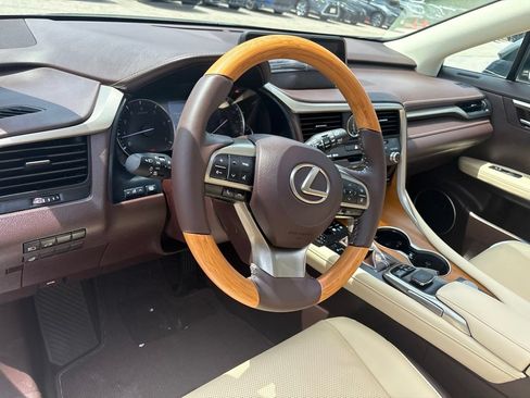 Used 2018 Lexus RX 350 FWD w/ Premium Package image 13