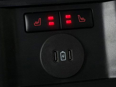 New 2026 Ford F250 Lariat w/ Black Appearance Package image 46