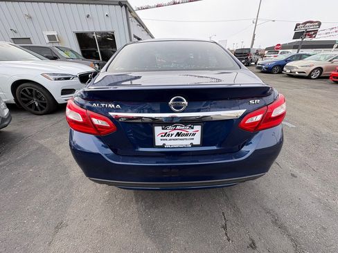 Used 2016 Nissan Altima 2.5 SR image 4