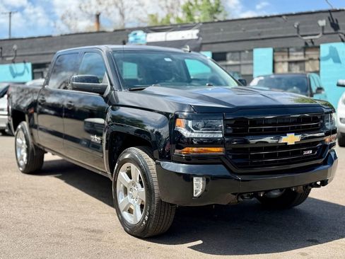 Used 2018 Chevrolet Silverado 1500 LT w/ Texas Edition AWD/4WD image 1
