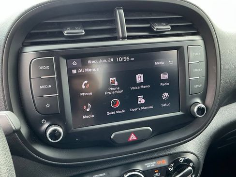 Used 2024 Kia Soul LX w/ Option Group 015 FWD image 31