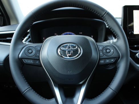 New 2026 Toyota Corolla Cross LE AWD/4WD image 28