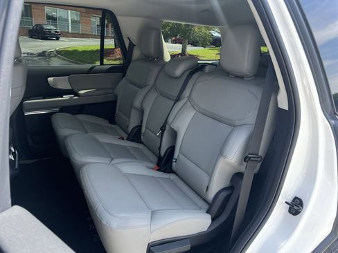 New 2026 Ford Expedition Active RWD image 15
