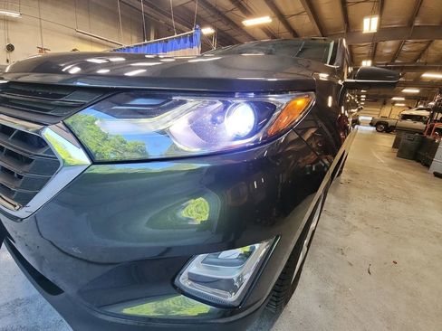 Used 2018 Chevrolet Equinox LT AWD/4WD image 29