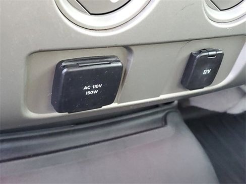 Used 2011 Ford F150 Lariat Limited image 10