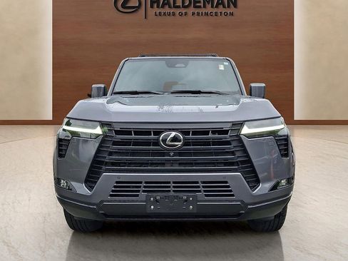 Used 2024 Lexus GX 550 w/ Accessory Package (Z1) AWD/4WD image 2