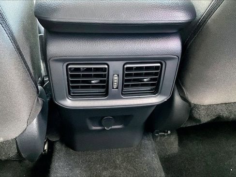 Used 2024 Toyota RAV4 LE FWD image 12