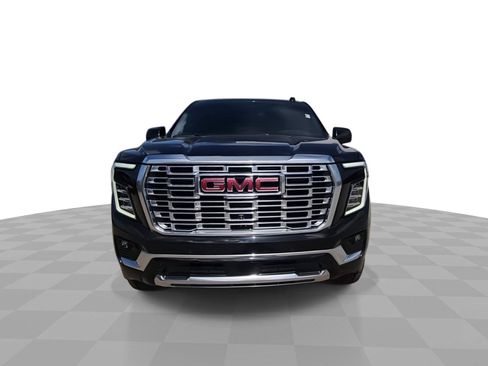 Used 2025 GMC Yukon Denali AWD/4WD image 3