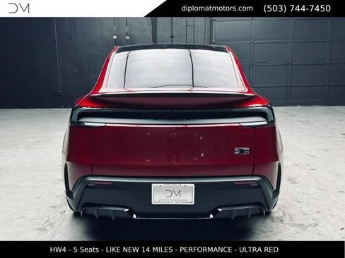 Used 2026 Tesla Model Y Performance AWD/4WD image 4