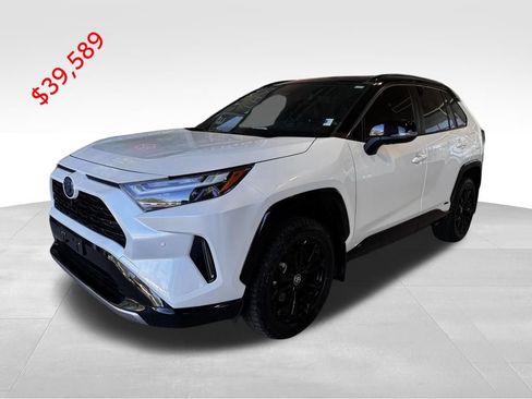 Certified 2024 Toyota RAV4 XSE w/ Advanced Technology Package AWD/4WD image 4