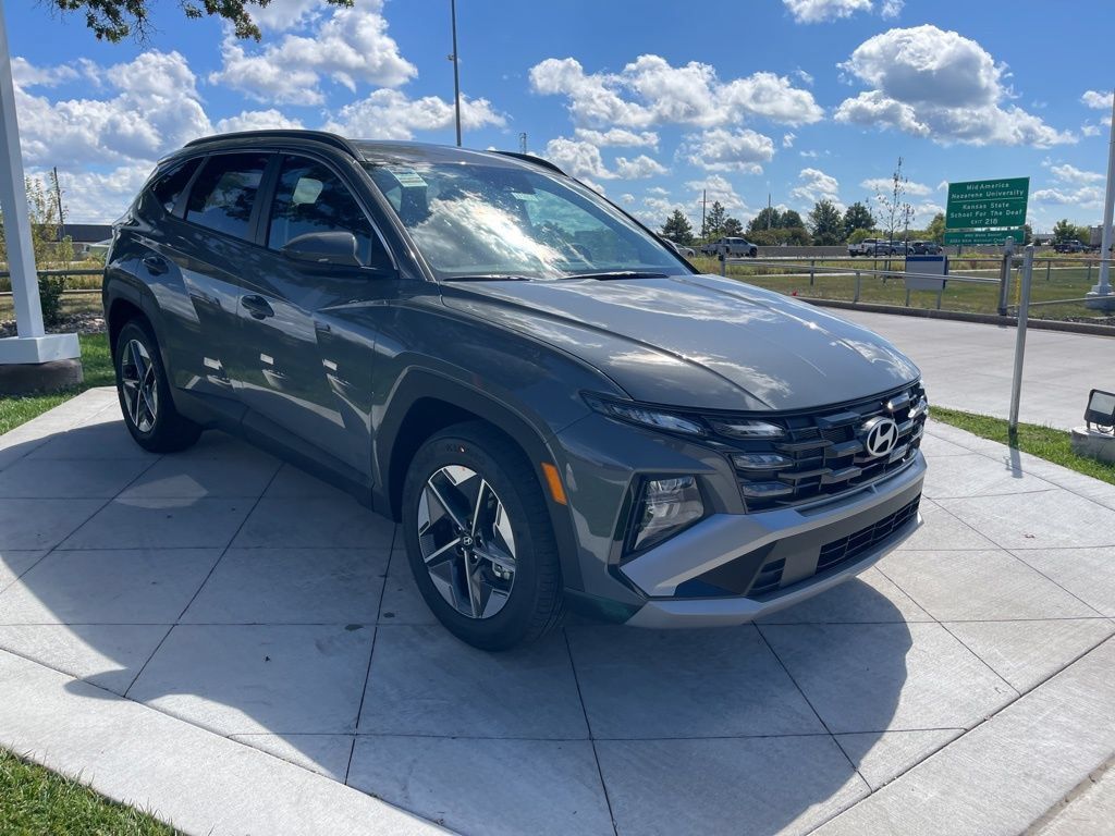Used 2026 Hyundai Tucson SEL Plus FWD image 2