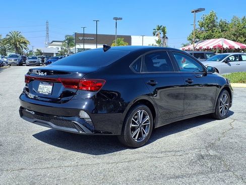 Certified 2023 Kia Forte LXS image 5
