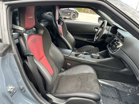 Used 2024 Nissan Z NISMO w/ Floor Mat Package image 19