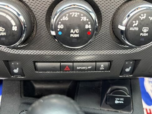 Used 2013 Dodge Challenger R/T Plus image 32