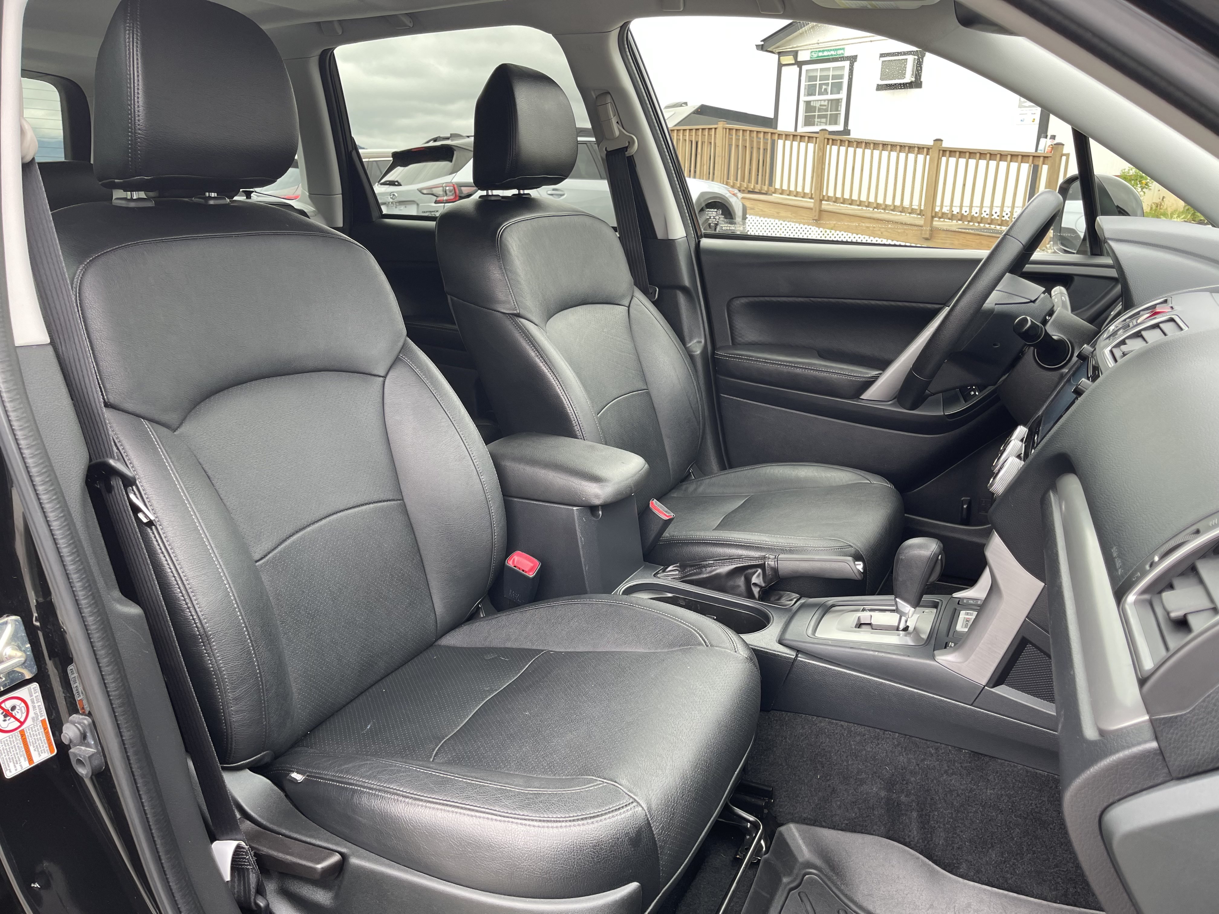 Used 2017 Subaru Forester 2.5i Premium w/ All-Weather Package AWD/4WD image 10