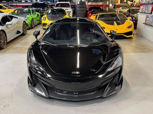 Used 2019 McLaren 600LT RWD image 3