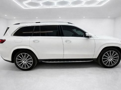 Used 2023 Mercedes-Benz GLS 450 4MATIC image 2
