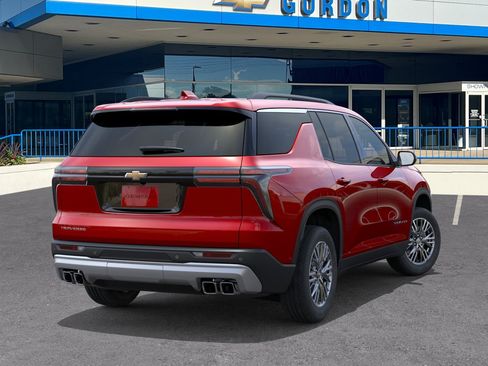 New 2026 Chevrolet Traverse LT FWD image 4