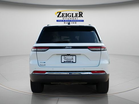 Used 2022 Jeep Grand Cherokee Limited 4xe w/ Luxury Tech Group II AWD/4WD image 6