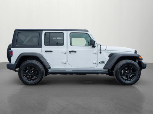Used 2023 Jeep Wrangler Unlimited Sport image 8