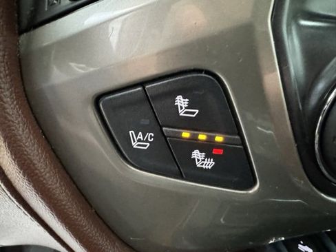 Used 2014 Chevrolet Silverado 1500 High Country image 17