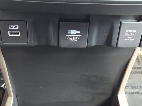 Used 2024 Honda Odyssey Touring image 17