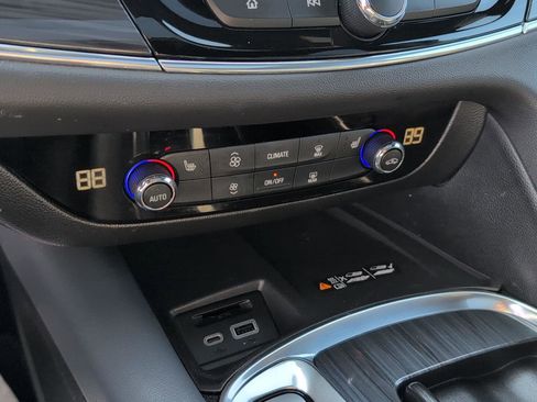 Used 2024 Buick Enclave Essence w/ Experience Buick Package image 39