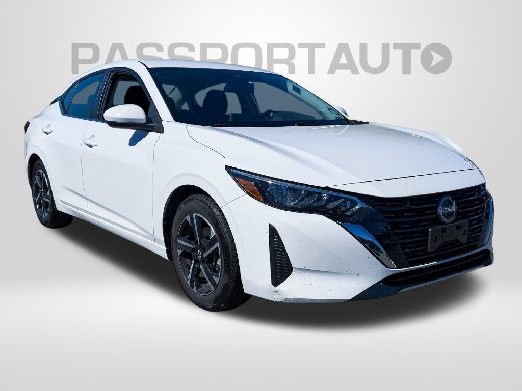 Used 2025 Nissan Sentra SV FWD image 2